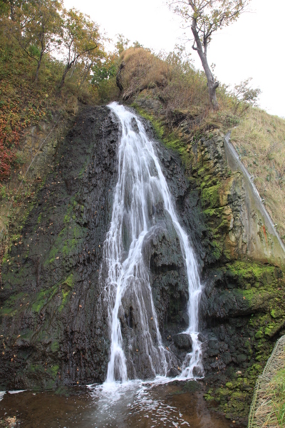 ウトロ湯の滝の主写真 IMG_4588.JPG
