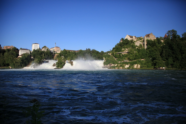 Rheinfallの主写真 IMG_0851.JPG